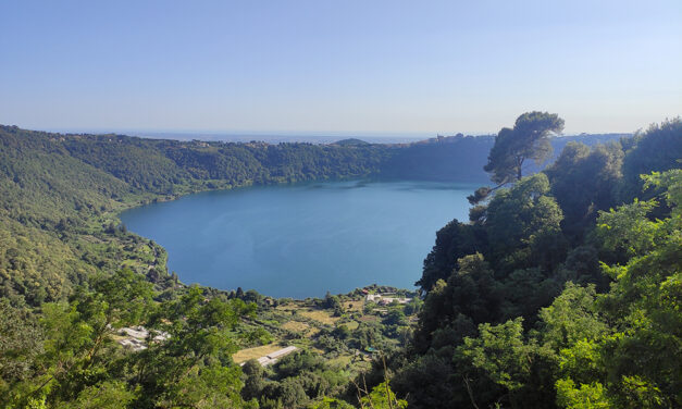 Sulle tracce del Ramo D’Oro. Visita al borgo di Nemi